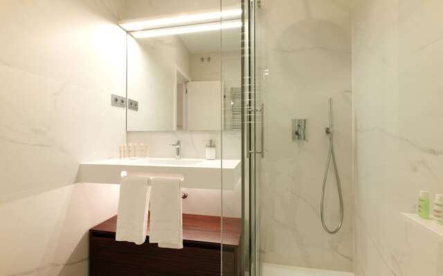 Madrid Centric V by Madflats Collection