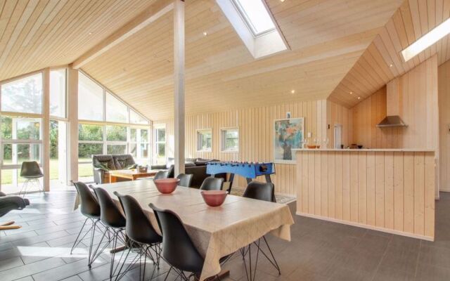 "Alyna" - 850m from the sea in NW Jutland