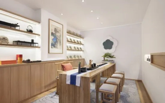 QIANNA HOTEL JOURNEY (Xingyang Municipal Government)