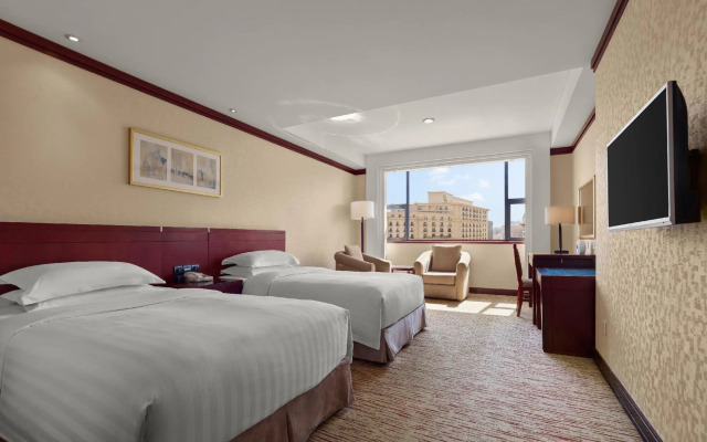 Poly Plaza Hotel