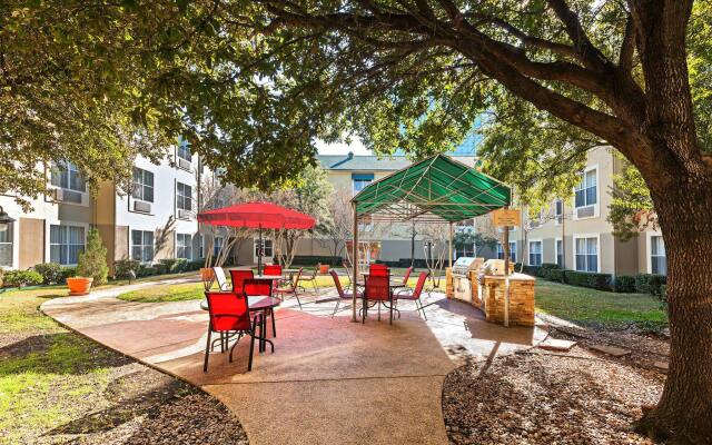 Candlewood Suites Market Center by IHG