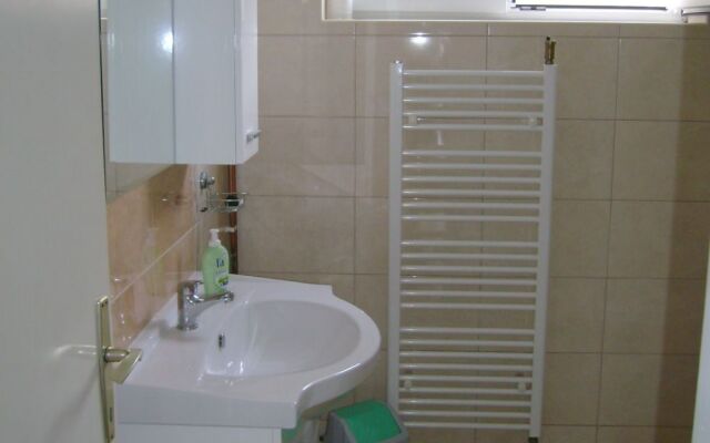 Apartment Rezikica - green oasis; A1 Palit, Island Rab