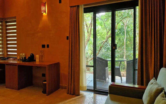 Klov Resort & Spa