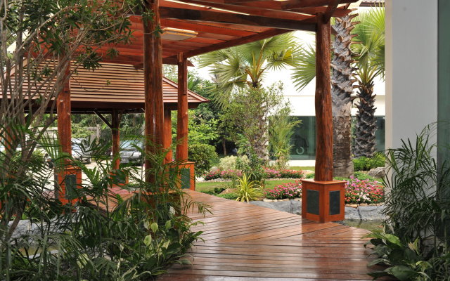 Palm Spring Resort & Spa