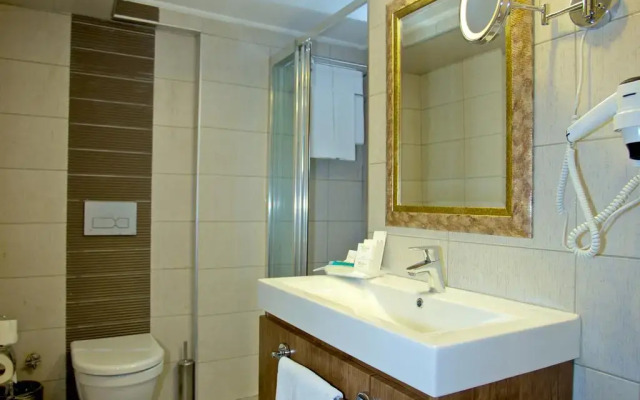Tilia Hotel