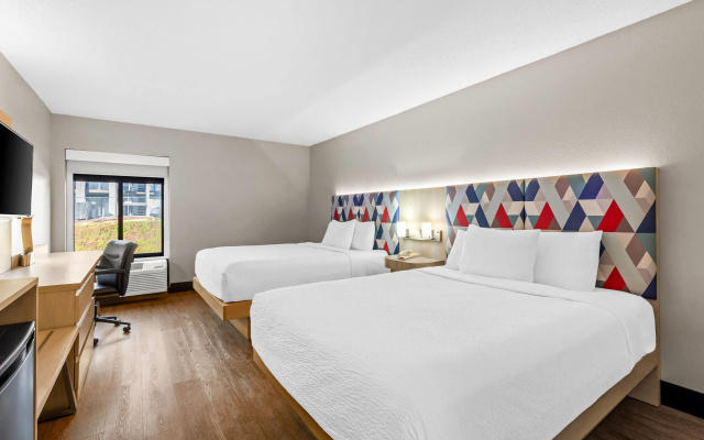 Days Inn & Suites by Wyndham Peachtree Corners/Norcross