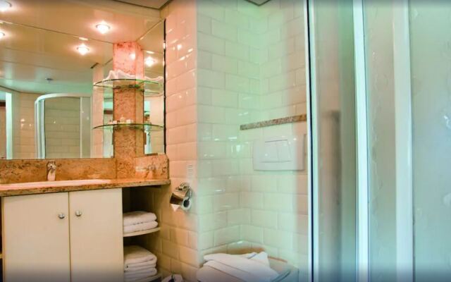 Crossgates Hotelship Nizzaufer - Frankfurt
