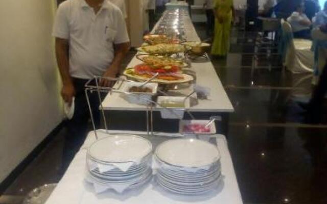 Aliza Hotel