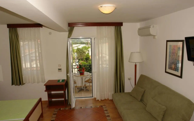 Ivona Apartments