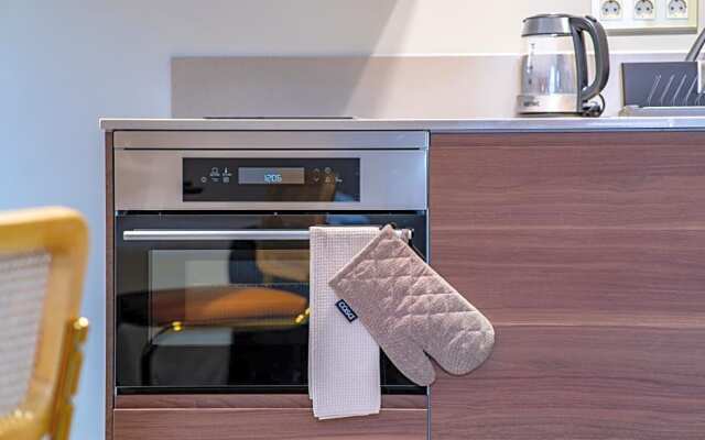 Family penthouse 7-Minutes from Rotterdam Central newly build top floor terrace