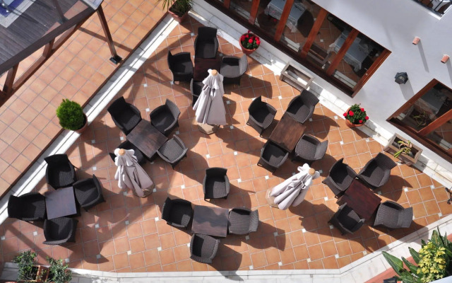 Hotel Puerto Mar