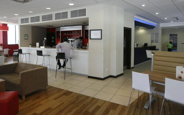 Travelodge Valencia Aeropuerto