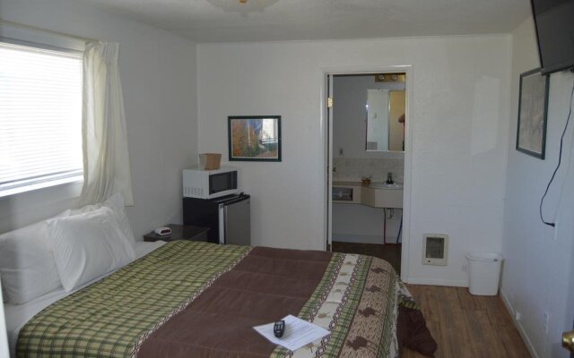 Newport Antler Motel