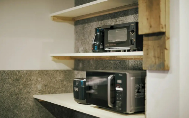 Akasaka Guesthouse HIVE - Hostel