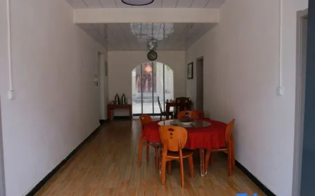 Xi'an Terracotta Warriors and Horses Tiantian Hotel