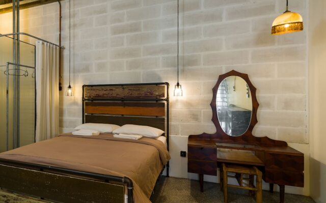 Belakang Kong Heng by DreamScape