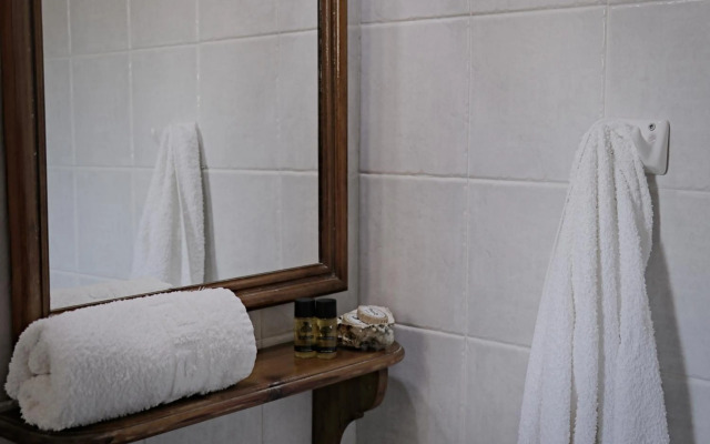 Ailouros summer hotel