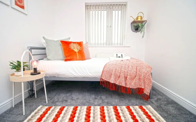 Isla House - Newport City Centre - Sleeps 7