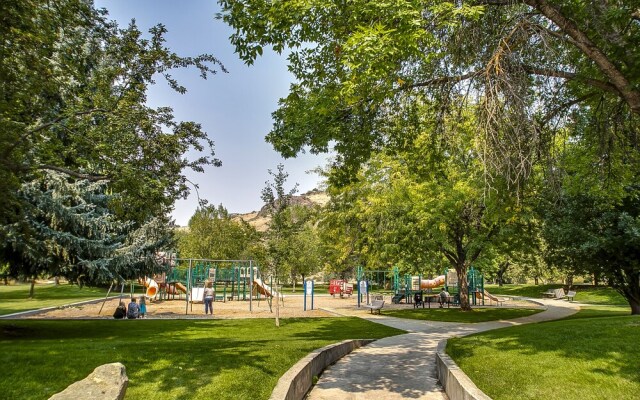 Eagle Rock Base Camp