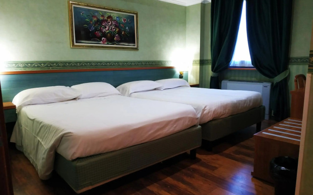 Hotel Aurora