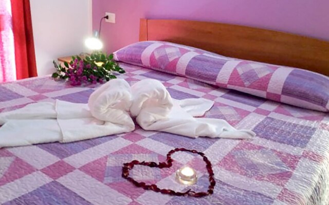 Family Apartment Overlooking Lake Como