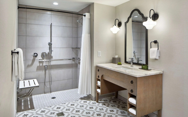 The Hamilton Alpharetta, Curio Collection by Hilton