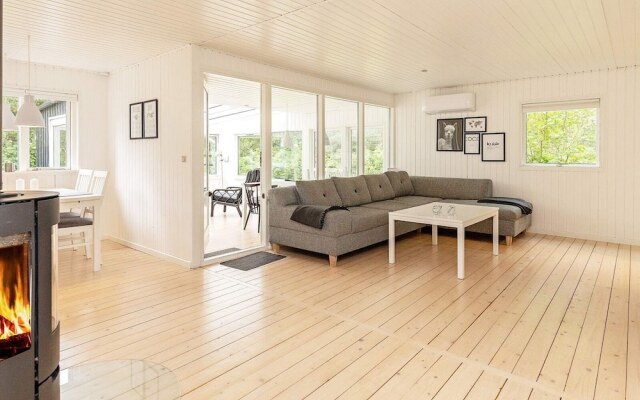 6 Person Holiday Home in Hals