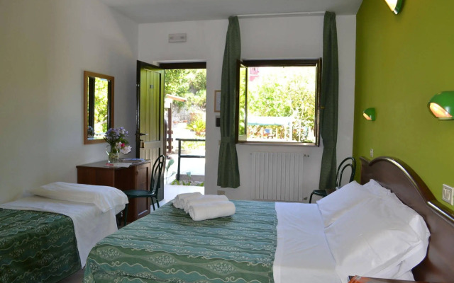 Albergo Residence Villa a Mare