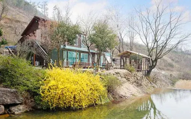 Suncheon Pool Valley Pension