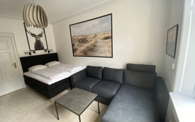 PSG 23 - Short Stay Apts by Living Suites
