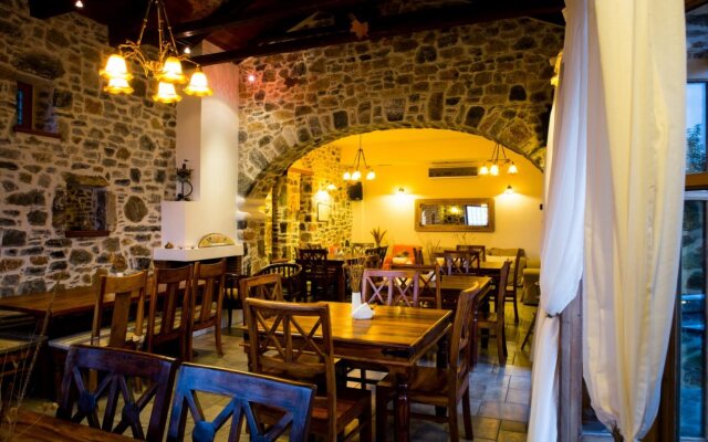 Eos Authentic Experience