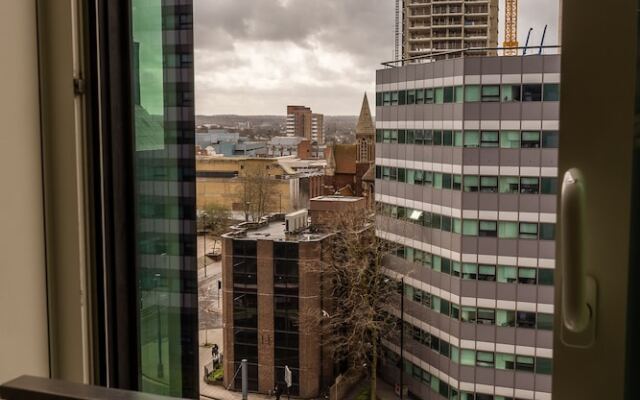 Luxury 2-bed Croydon Apartment Near Gatwick