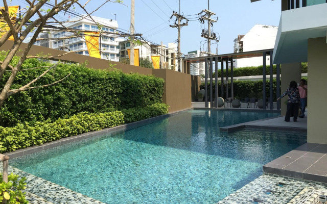 Modern and Cozy 2 bedrooms Apartment in Huahin