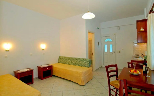 Nikas Villa Orange Apartments