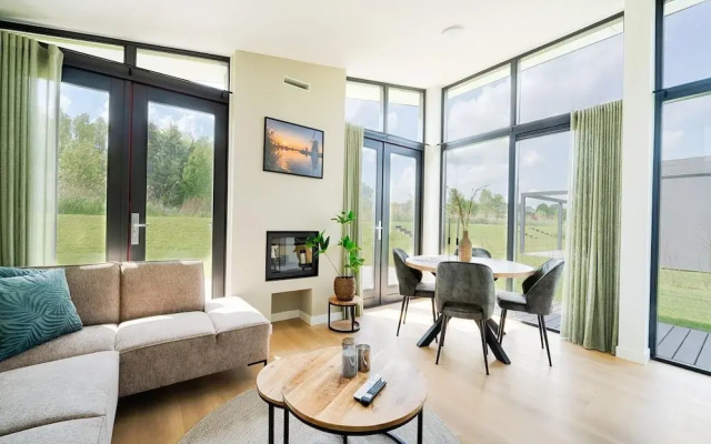 Holiday Home in Oud Ade Near Kaag Lakes