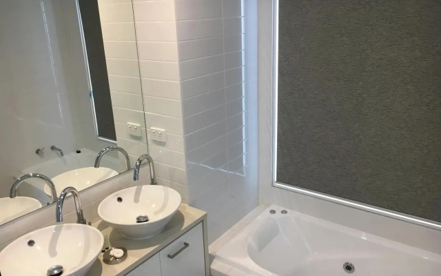 Ethelton Serviced Apartments