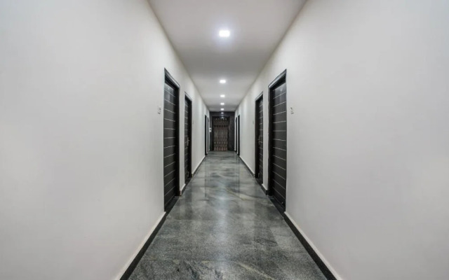 Siri Elite By OYO Rooms