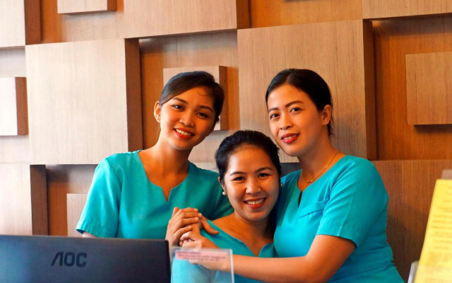 Tacloban Plaza Hotel