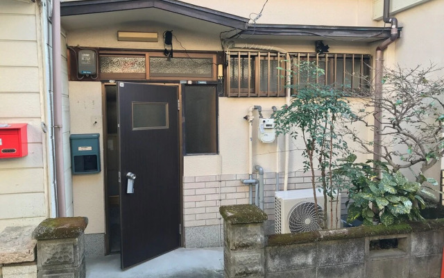 EX Two-story old private house Matsubara