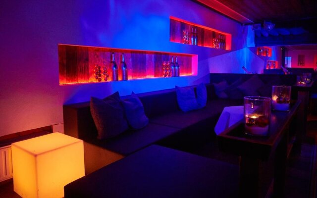 LALA arthotel