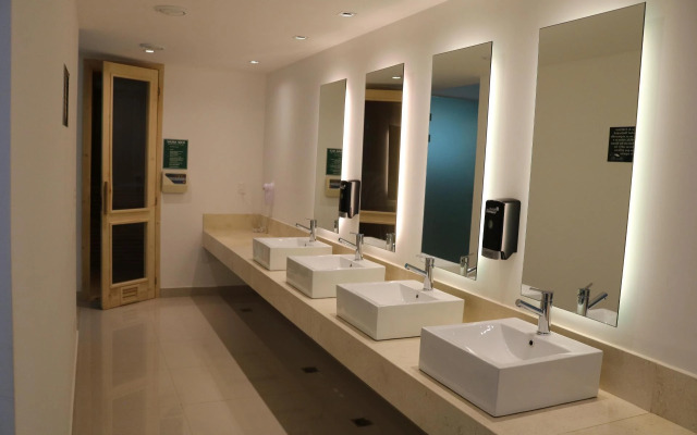 Solanas Vacation Resort & Spa