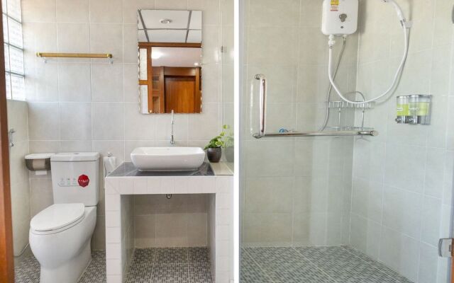 OYO 736 Green Poshtel