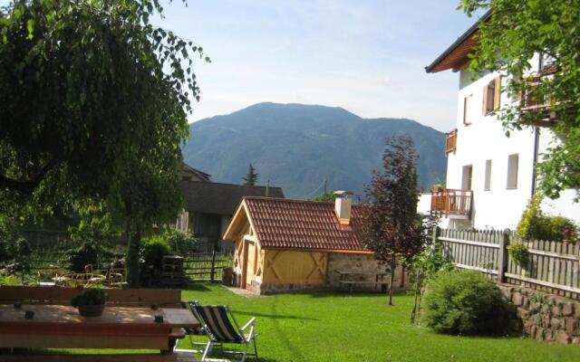 Tollhof