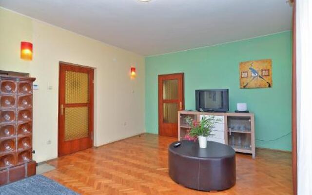 Apartments Gracijano 1724