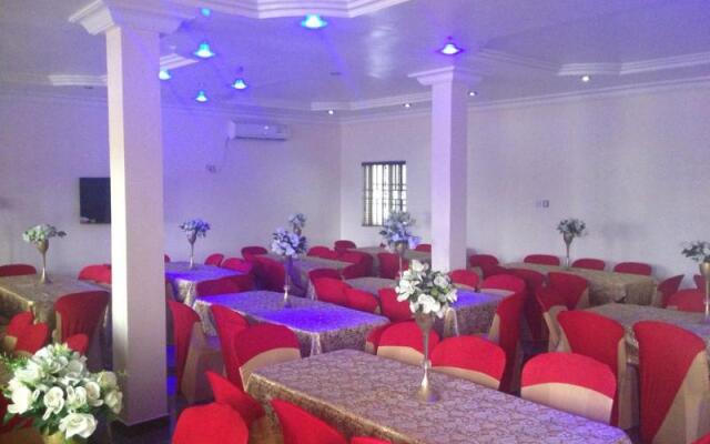 Amoni Apartments