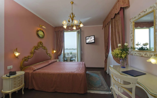 Viktoria Palace Hotel