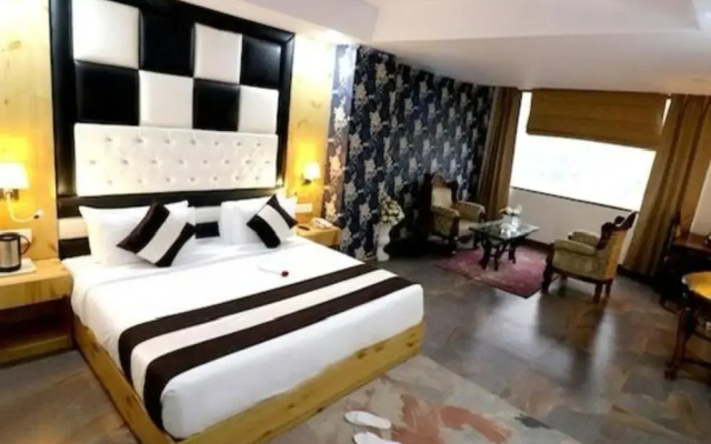 Capital O 49540 Royal Park Resorts