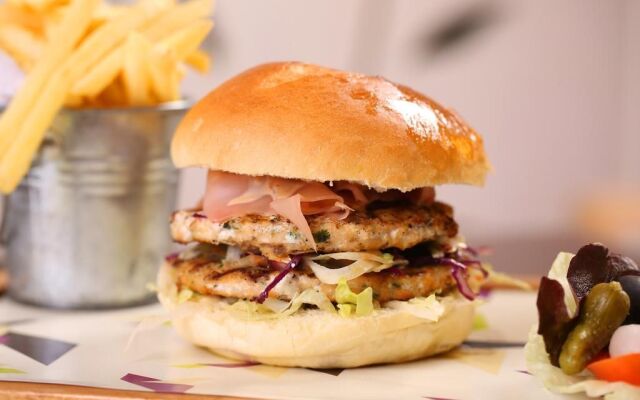 ALQasr Metropole Hotel