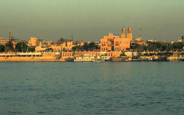 Lotus House Luxor