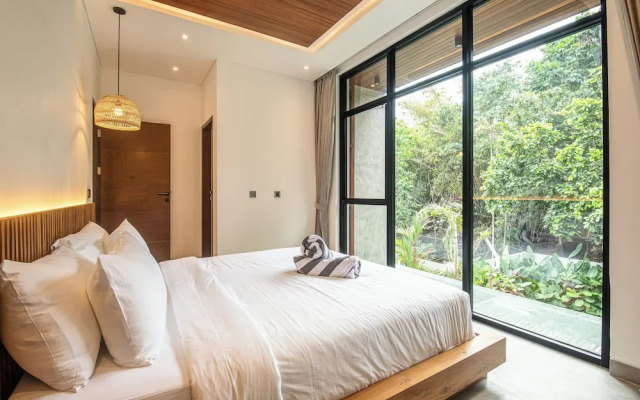 Modern 5br Villa, 400m to Beach With Jungle View